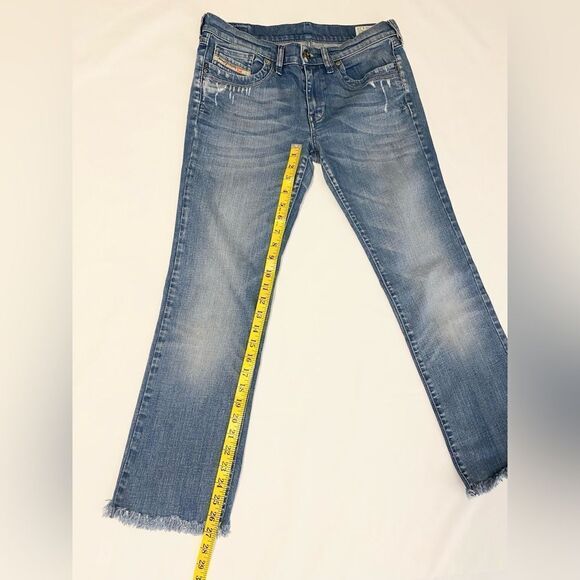 Diesel Jeans. Originally 30 x 32, but have been cropped and frayed. - Picture 9 of 10